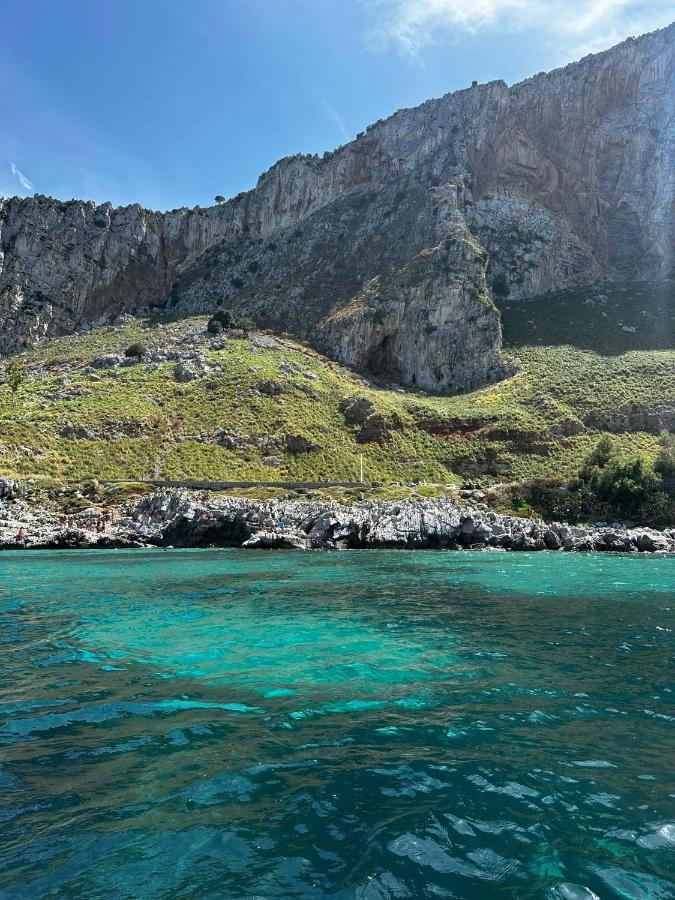 Апартаменты Casa Vacanze La Rocca 2 Палермо Экстерьер фото